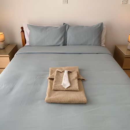 Peaceful Apartment With Double Bed - Oak Breeze Paphos Exterior photo