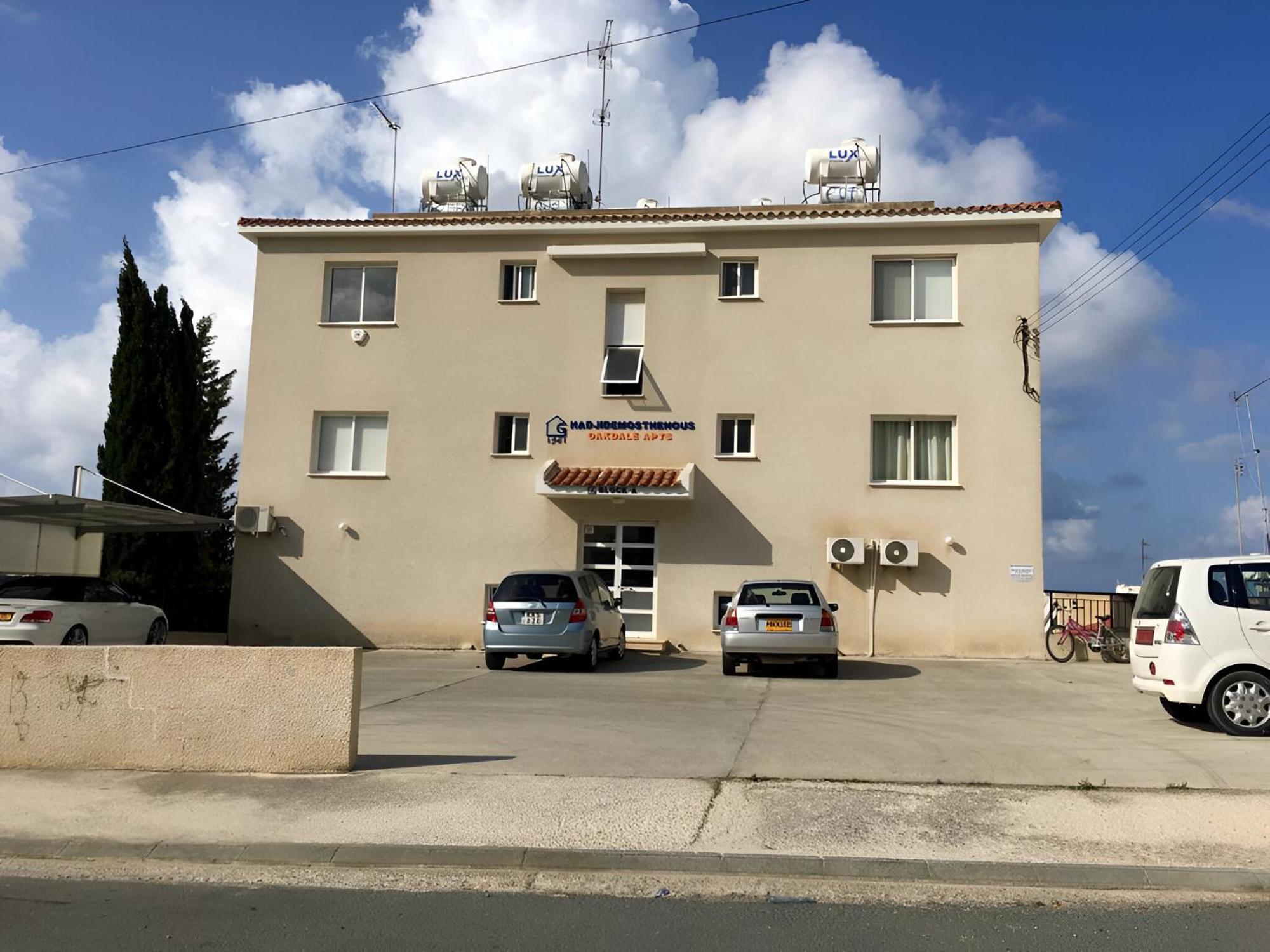 Peaceful Apartment With Double Bed - Oak Breeze Paphos Exterior photo